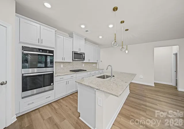 4th image of 6220 Barcelona Wy, Charlotte, NC 28214 | MLS# 4404198