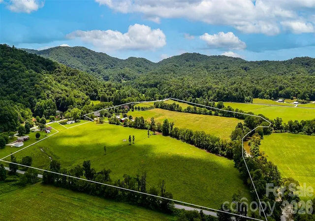 Photo 3 of Single family home for sale at 280 Walnut Holw Rd, Brevard, NC 28712 | MLS# 4404211 | Listing updated on 2026-08-03