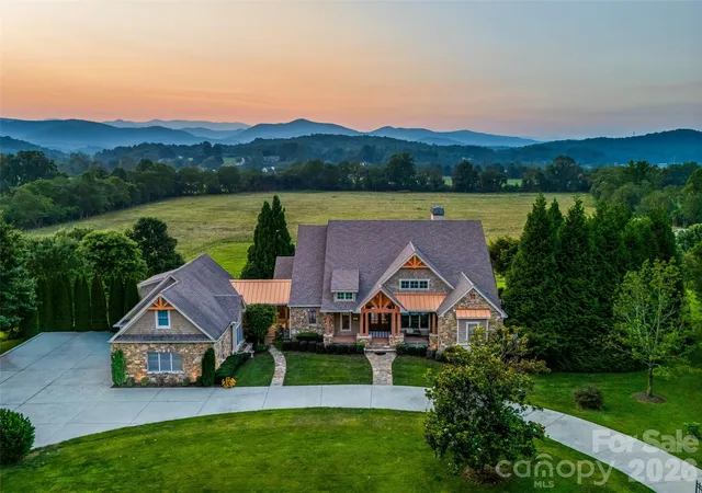 Photo 48 of Mansion for sale at 280 Walnut Holw Rd, Brevard, NC 28712 | MLS# 4404211 | Listing updated on 2026-08-03