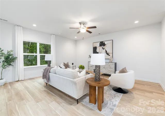 Photo 3 of Single family home for sale at 12710 Hamilton Rd, Charlotte, NC 28273 | MLS# 4404221 | Listing updated on 2026-08-24