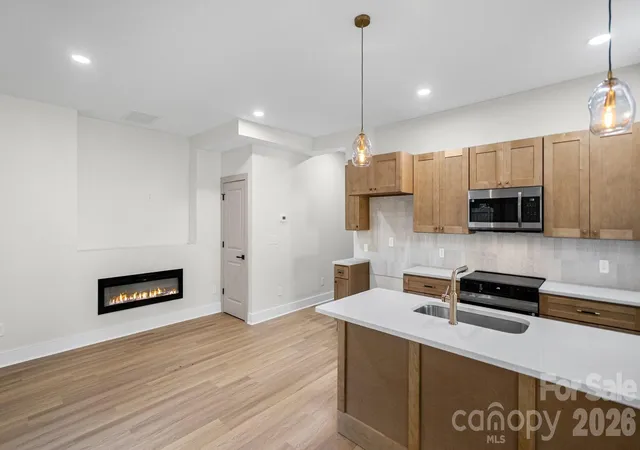 Photo 3 of Single family home for sale at 518 Ligon St, Shelby, NC 28150 | MLS# 4404241 | Listing updated on 2026-09-30