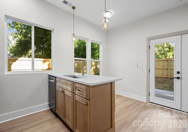 Photo 4 of Single family home for sale at 518 Ligon St, Shelby, NC 28150 | MLS# 4404241 | Listing updated on 2026-09-30