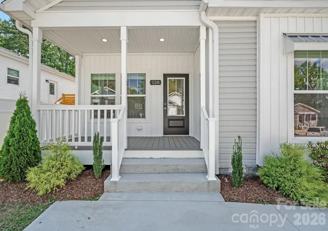 Photo 2 of Single family home for sale at 128 Bellamy Rd, Asheville, NC 28806 | MLS# 4404256 | Listing updated on 2026-09-27