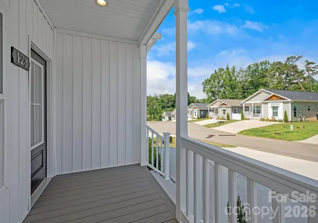 Photo 3 of Single family home for sale at 128 Bellamy Rd, Asheville, NC 28806 | MLS# 4404256 | Listing updated on 2026-09-27