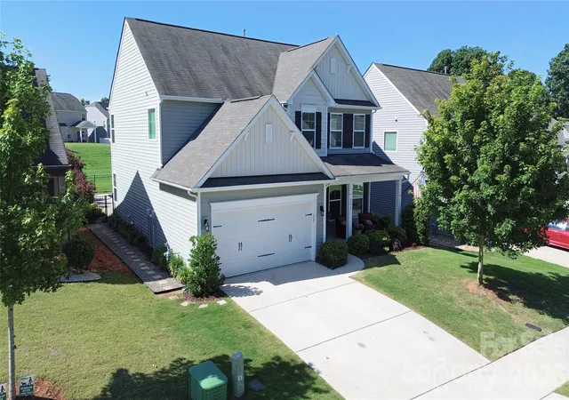 Photo 1 of Single family home for sale at 111 Lantern Acres Dr, Mooresville, NC 28115 | MLS# 4404268 | Listing updated on 2026-08-24