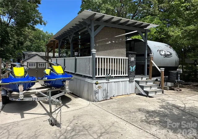 1st image of 110 Pier Ave, New London, NC 28127 | MLS# 4404280