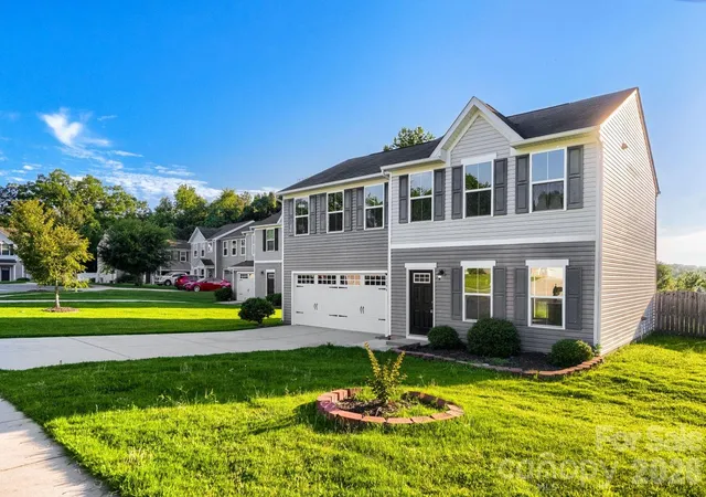 Photo 2 of Single family home for sale at 2394 Everton Cir Se, Concord, NC 28025 | MLS# 4404289 | Listing updated on 2026-09-04
