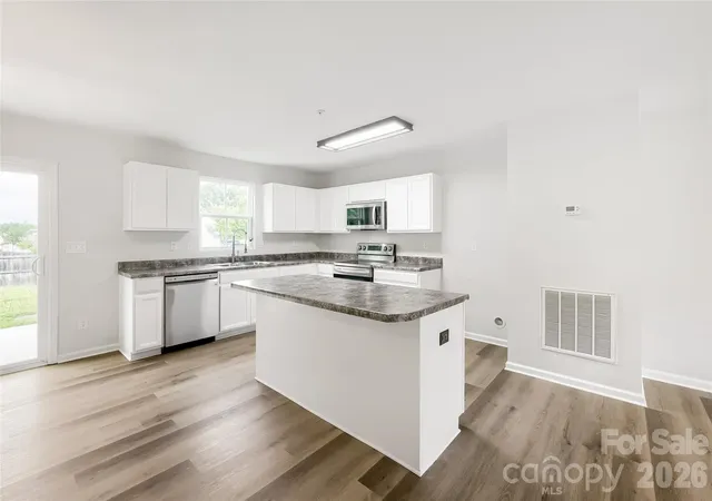 Photo 3 of Single family home for sale at 2394 Everton Cir SE, Concord, NC 28025 | MLS# 4404289 | Listing updated on 2026-09-13