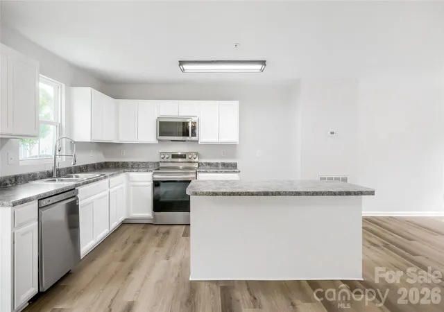 Photo 4 of Single family home for sale at 2394 Everton Cir SE, Concord, NC 28025 | MLS# 4404289 | Listing updated on 2026-09-13