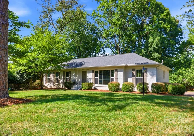 Single family home for sale at 8115 Knollbrook Dr, Charlotte, NC 28270 | MLS# 4404364
