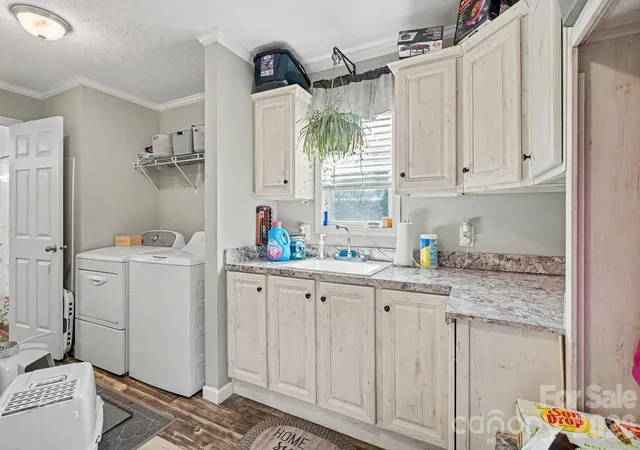 Photo 4 of Single family home for sale at 115 Greenmont Dr, Stony Point, NC 28678 | MLS# 4404395 | Listing updated on 2026-08-13