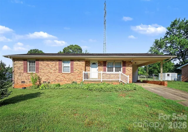Photo 1 of Single family home for sale at 202 W Debby Dr, Shelby, NC 28152 | MLS# 4404399 | Listing updated on 2026-08-11