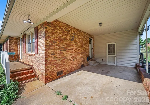 Photo 3 of Single family home for sale at 202 W Debby Dr, Shelby, NC 28152 | MLS# 4404399 | Listing updated on 2026-08-11