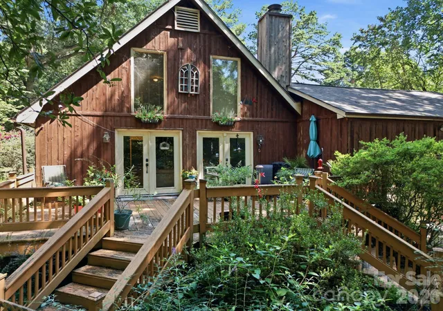 Photo 3 of Single family home for sale at 21235 Sandy Cvs Rd, Cornelius, NC 28031 | MLS# 4404400 | Listing updated on 2026-09-08