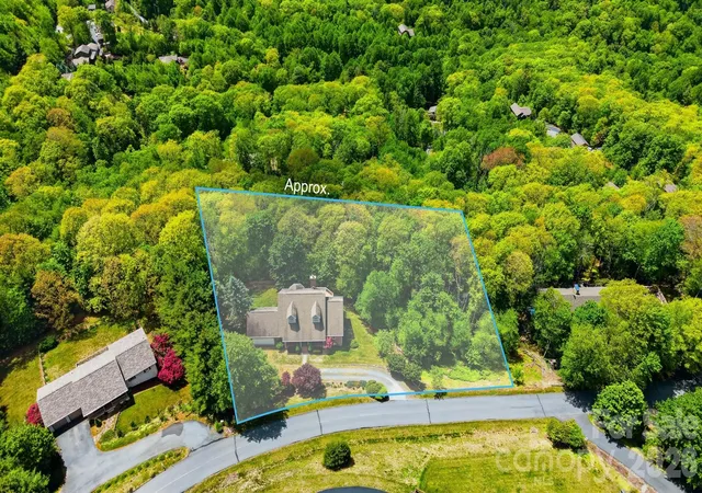 Photo 2 of Single family home for sale at 277 Rembrandt Dr, Boone, NC 28607 | MLS# 4404403 | Listing updated on 2026-07-16