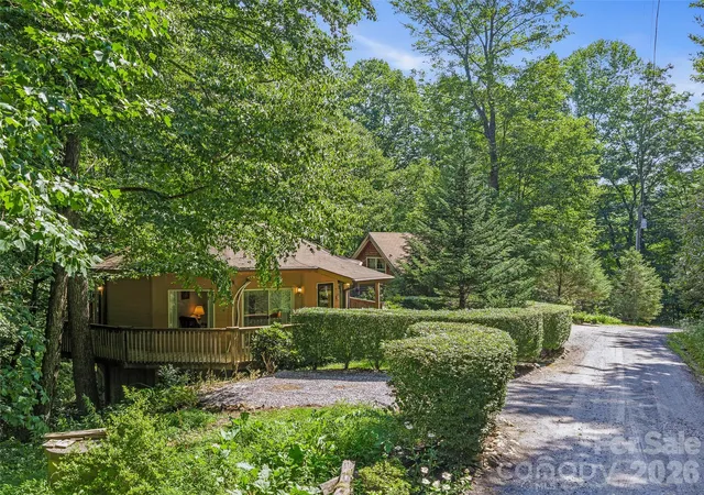 Photo 1 of Multi family home for sale at 284 Simmons Ridge Rd, Spruce Pine, NC 28705 | MLS# 4404444 | Listing updated on 2026-07-23