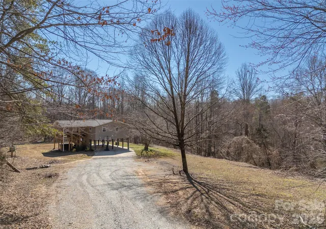 Photo 3 of Single family home for sale at 180 Nanhart Ct, Rutherfordton, NC 28139 | MLS# 4404450 | Listing updated on 2026-07-17