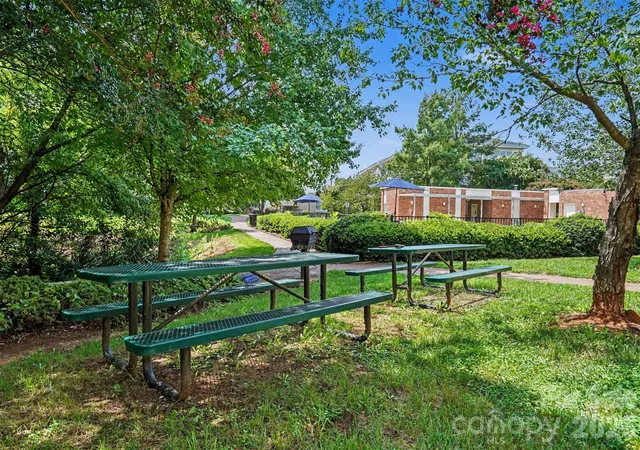 2nd image of 3955 Picasso Ct, Charlotte, NC 28205
