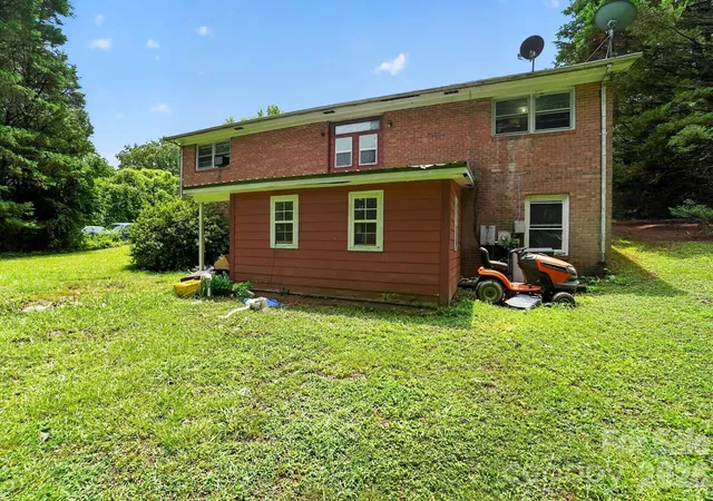 2nd image of 101 White Rock Rd, Grover, NC 28073 | MLS# 4404462