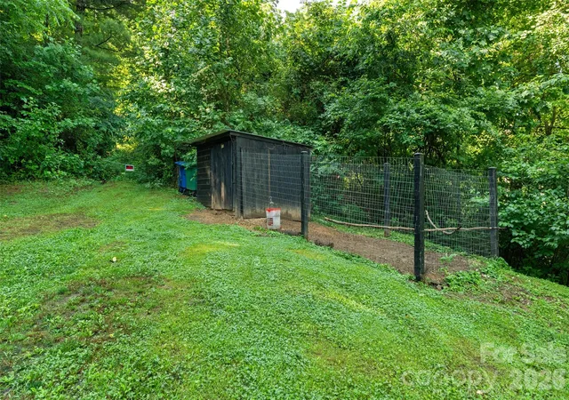 Photo 20 of Single family home for sale at 1226 Newfound Rd, Leicester, NC 28748 | MLS# 4404463 | Listing updated on 2026-07-17