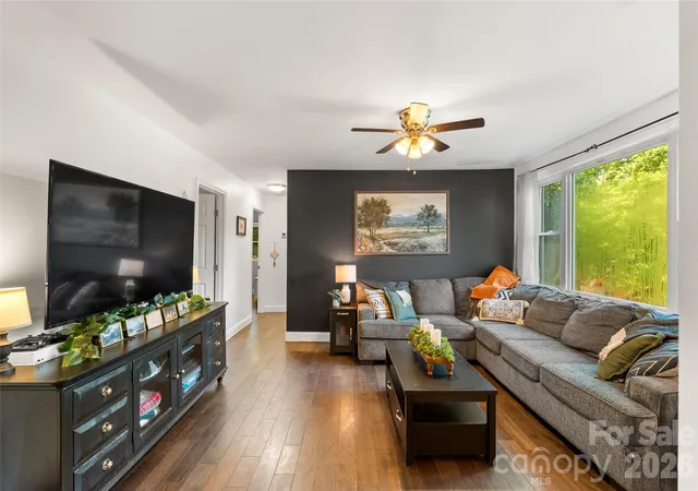 Photo 5 of Single family home for sale at 1226 Newfound Rd, Leicester, NC 28748 | MLS# 4404463 | Listing updated on 2026-07-17