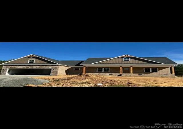 Photo 2 of Single family home for sale at 440 Forest View Dr, Kannapolis, NC | MLS# 4404474 | Listing updated on 2026-10-11