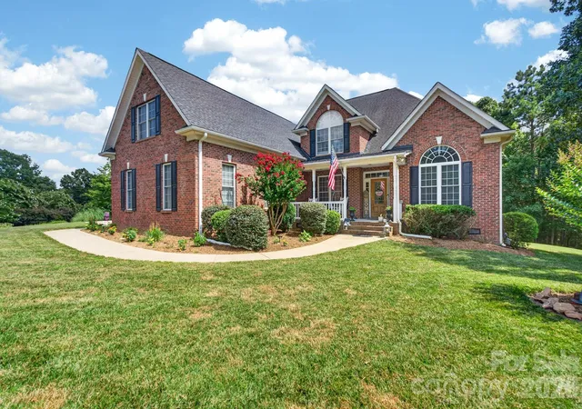 Photo 1 of Single family home for sale at 106 Spinnaker Bay Ln #59, Clover, SC 29710 | MLS# 4404488 | Listing updated on 2026-08-22