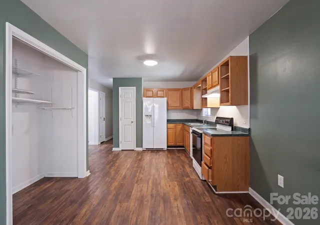 Photo 2 of Single family home for sale at 23 Rolling Hills Dr, Asheville, NC 28806 | MLS# 4404513 | Listing updated on 2026-10-06