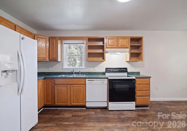 Photo 3 of Single family home for sale at 23 Rolling Hills Dr, Asheville, NC 28806 | MLS# 4404513 | Listing updated on 2026-10-06