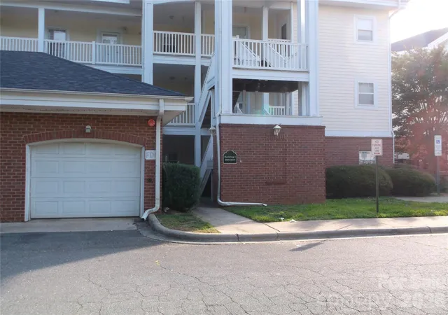 Photo 1 of Condo for sale at 8927 Meadow Vista Rd, Charlotte, NC 28213 | MLS# 4404521 | Listing updated on 2026-08-25