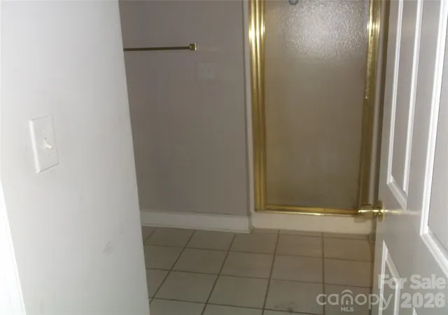 Listing Photo 4 - Condo for sale in building located at 8927 Mdw Vis Rd, Charlotte, NC 28213