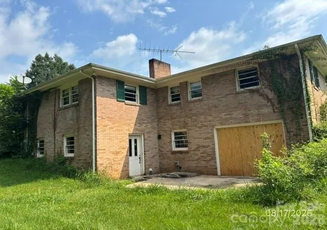 Photo 3 of Single family home for sale at 649 Curtis Brg Rd, North Wilkesboro, NC 28659 | MLS# 4404533 | Listing updated on 2026-09-22