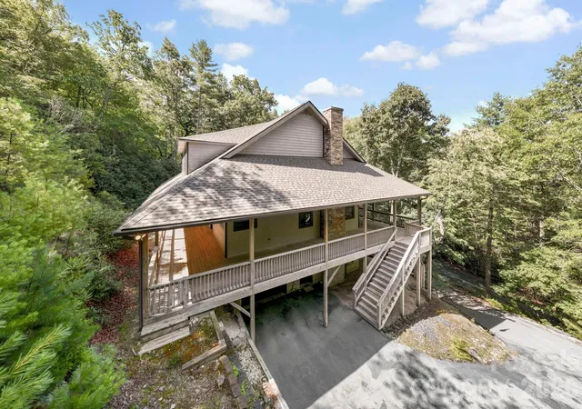 Photo 5 of Single family home for sale at 149 Oriole Rd, Brevard, NC 28712 | MLS# 4404577 | Listing updated on 2026-07-21