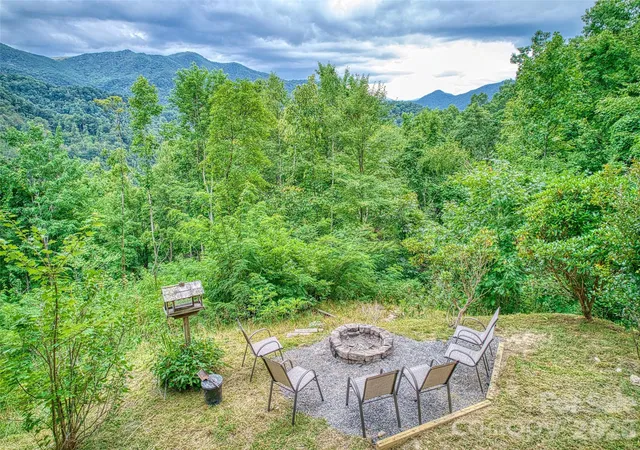 Photo 4 of Single family home for sale at 171 Jade Dr, Clyde, NC 28721 | MLS# 4404580 | Listing updated on 2026-08-25
