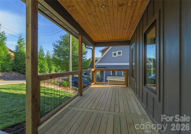 Photo 3 of Single family home for sale at 12 Weaver Hl Rd, Asheville, NC 28805 | MLS# 4404599 | Listing updated on 2026-10-29