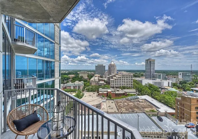Photo 2 of Condo for sale at 210 N Church St #1711, Charlotte, NC 28202 | MLS# 4404603 | Listing updated on 2026-08-17