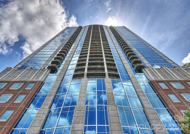 Listing Photo 2 - Condo for sale in building located at 210 N Church St St, Charlotte, NC 28202 - Unit #1711