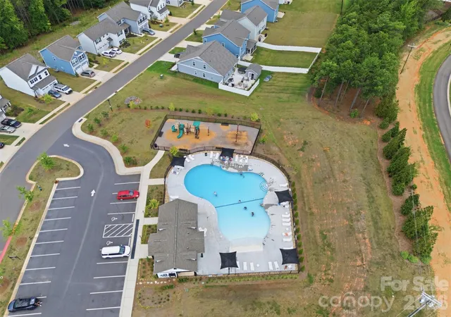 Photo 5 of Single family home for sale at 15241 Windward Ln, Lancaster, SC 29720 | MLS# 4404611 | Listing updated on 2026-08-24