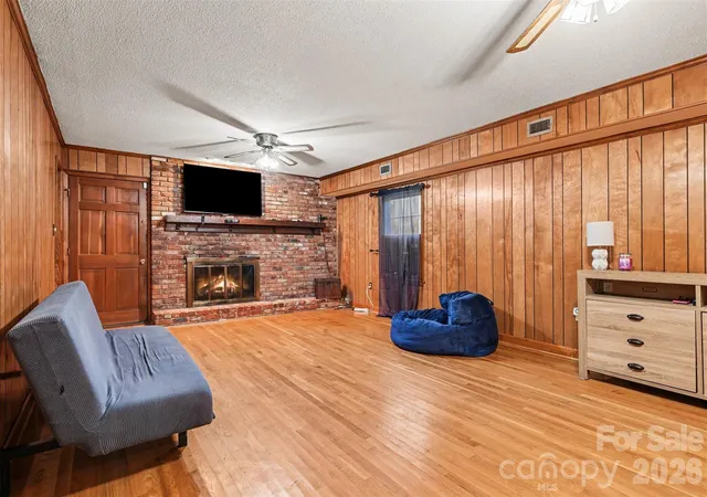 Photo 3 of Single family home for sale at 173 Hillcrest Ave Se, Concord, NC 28025 | MLS# 4404613 | Listing updated on 2026-09-07