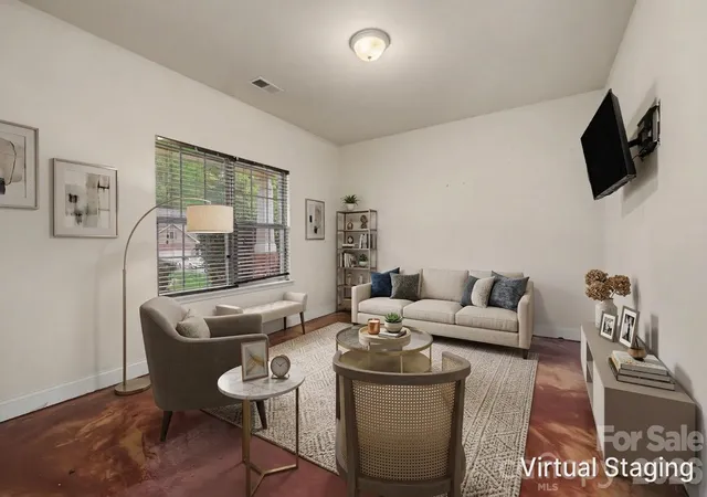 Photo 3 of Single family home for sale at 806 Brooke Nicole Pl, Charlotte, NC 28213 | MLS# 4404624 | Listing updated on 2026-10-24