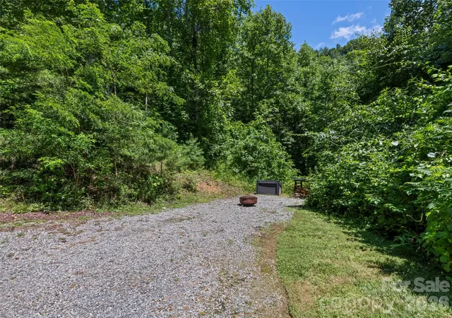 5th image of 322 Mckenzie Pl, Waynesville, NC 28785 | MLS# 4404644