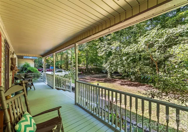 Photo 5 of Single family home for sale at 34 Lakeside Dr, Marion, NC 28752 | MLS# 4404651 | Listing updated on 2026-09-03