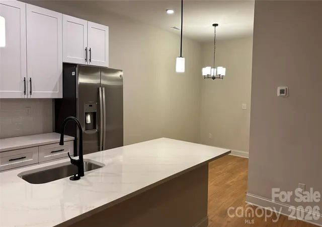Photo 4 of Townhouse for sale at 4817 Victoria Ave, Charlotte, NC 28269 | MLS# 4404653 | Listing updated on 2026-07-17