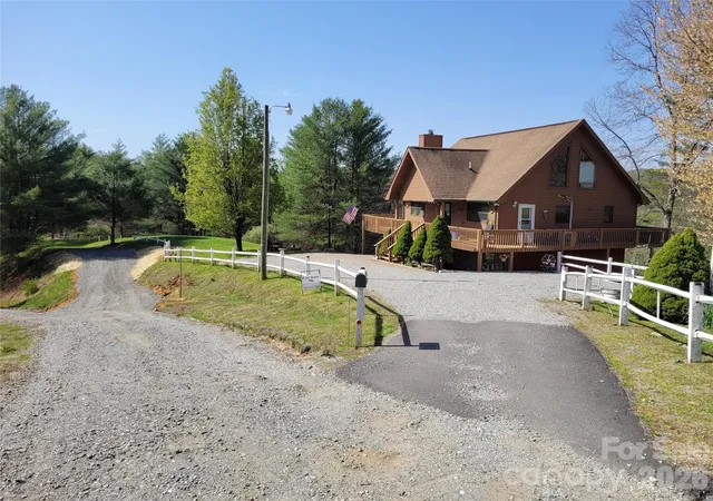 Photo 3 of Single family home for sale at 14 Zonia Ln, Piney Creek, NC 28663 | MLS# 4404674 | Listing updated on 2026-07-20