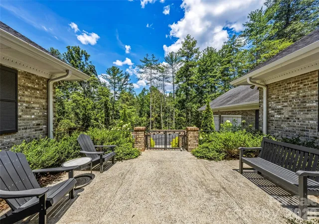 5th image of 4 Hemlock Rd, Asheville, NC 28803 | MLS# 4404677