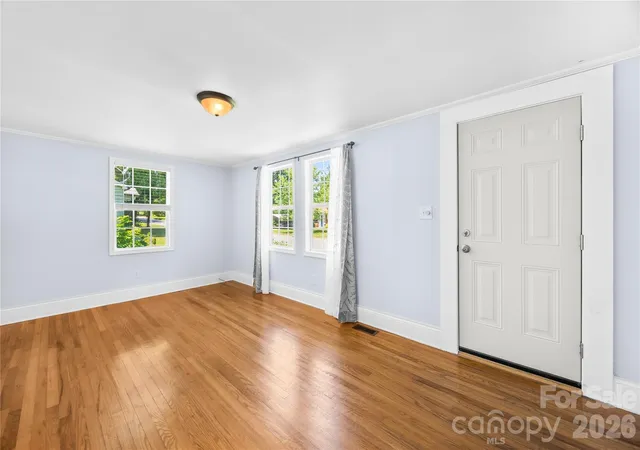 2nd image of 316 20th Ave Ne, Hickory, NC 28601 | MLS# 4404680