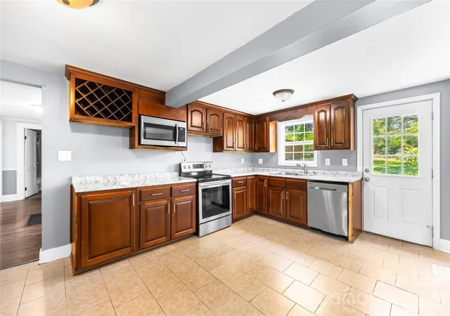 5th image of 316 20Th Ave Ne, Hickory, NC 28601 | MLS# 4404680