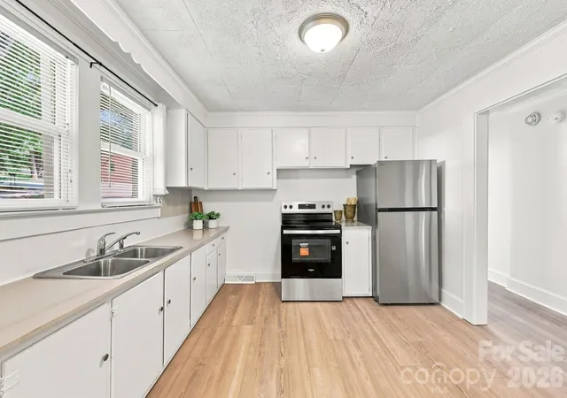 Photo 3 of Single family home for sale at 74 Pinecrest Dr Sw, Concord, NC 28027 | MLS# 4404685 | Listing updated on 2026-08-31