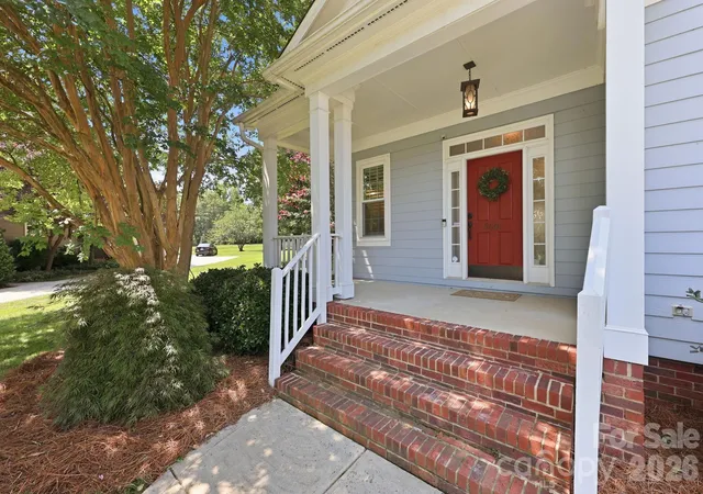 Photo 3 of Single family home for sale at 5601 Underwood Ave, Charlotte, NC 28213 | MLS# 4404689 | Listing updated on 2026-09-28