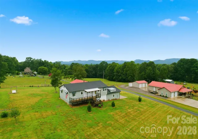 Photo 4 of Single family home for sale at 1127 Black Oak Ridge Rd, Taylorsville, NC 28681 | MLS# 4404691 | Listing updated on 2026-09-02